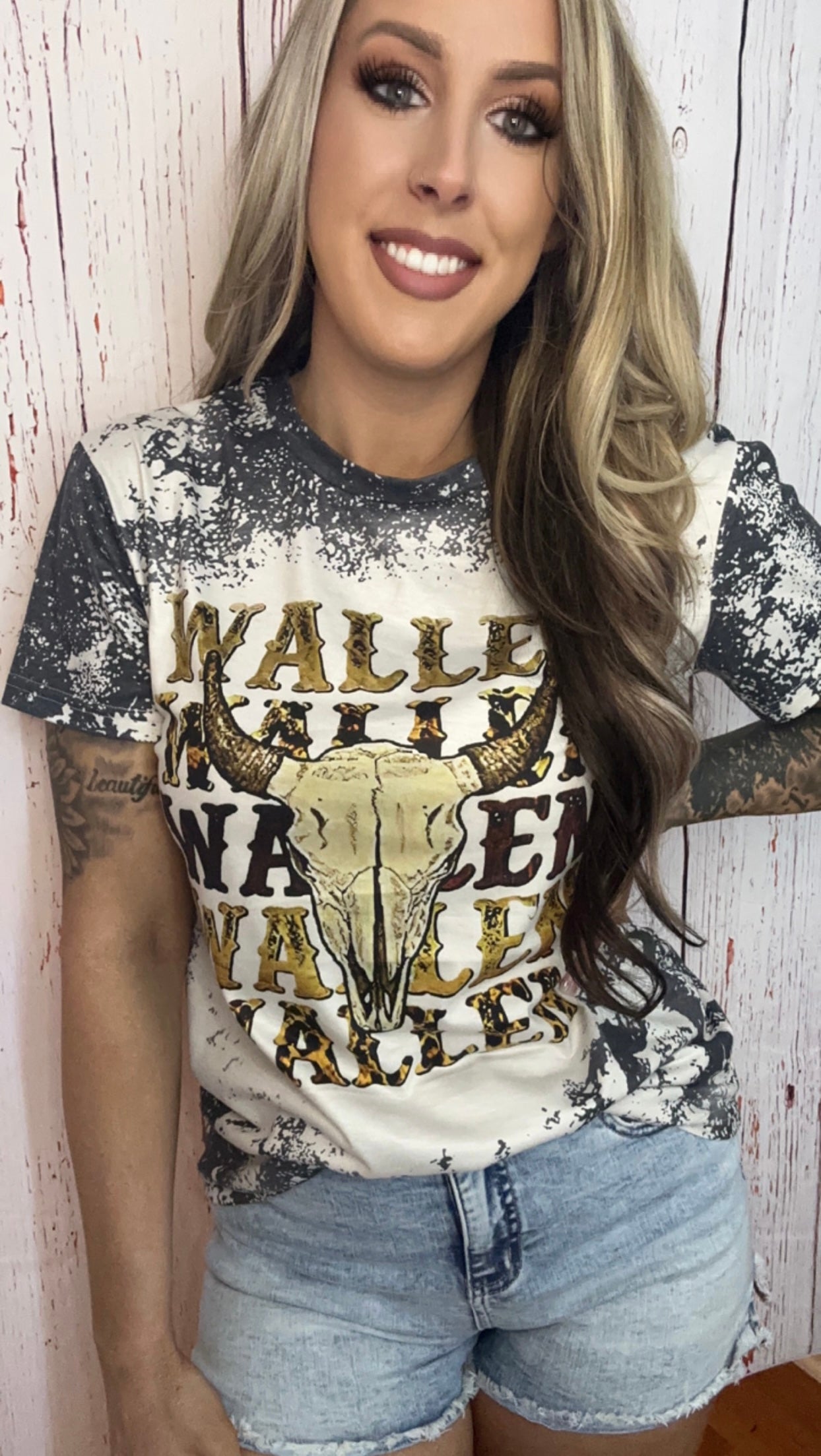 Wallen Graphic Tee