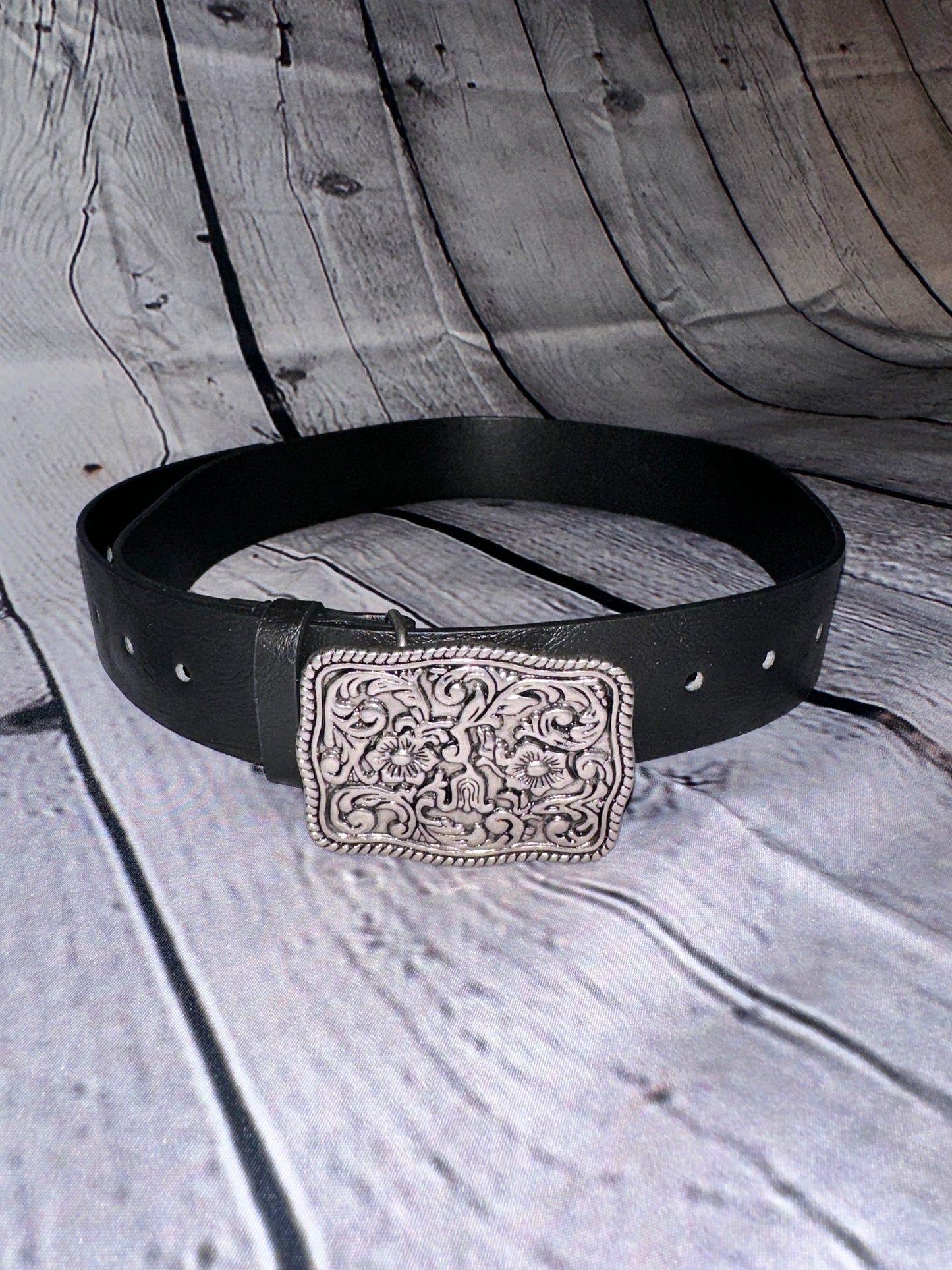 Belle Engraved Flower Belt